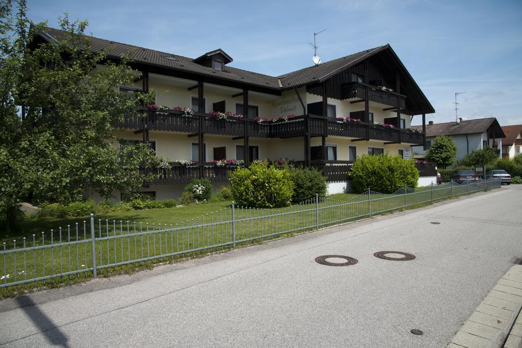 Appartementhaus-Edelweiss Bad Füssing Exterior foto